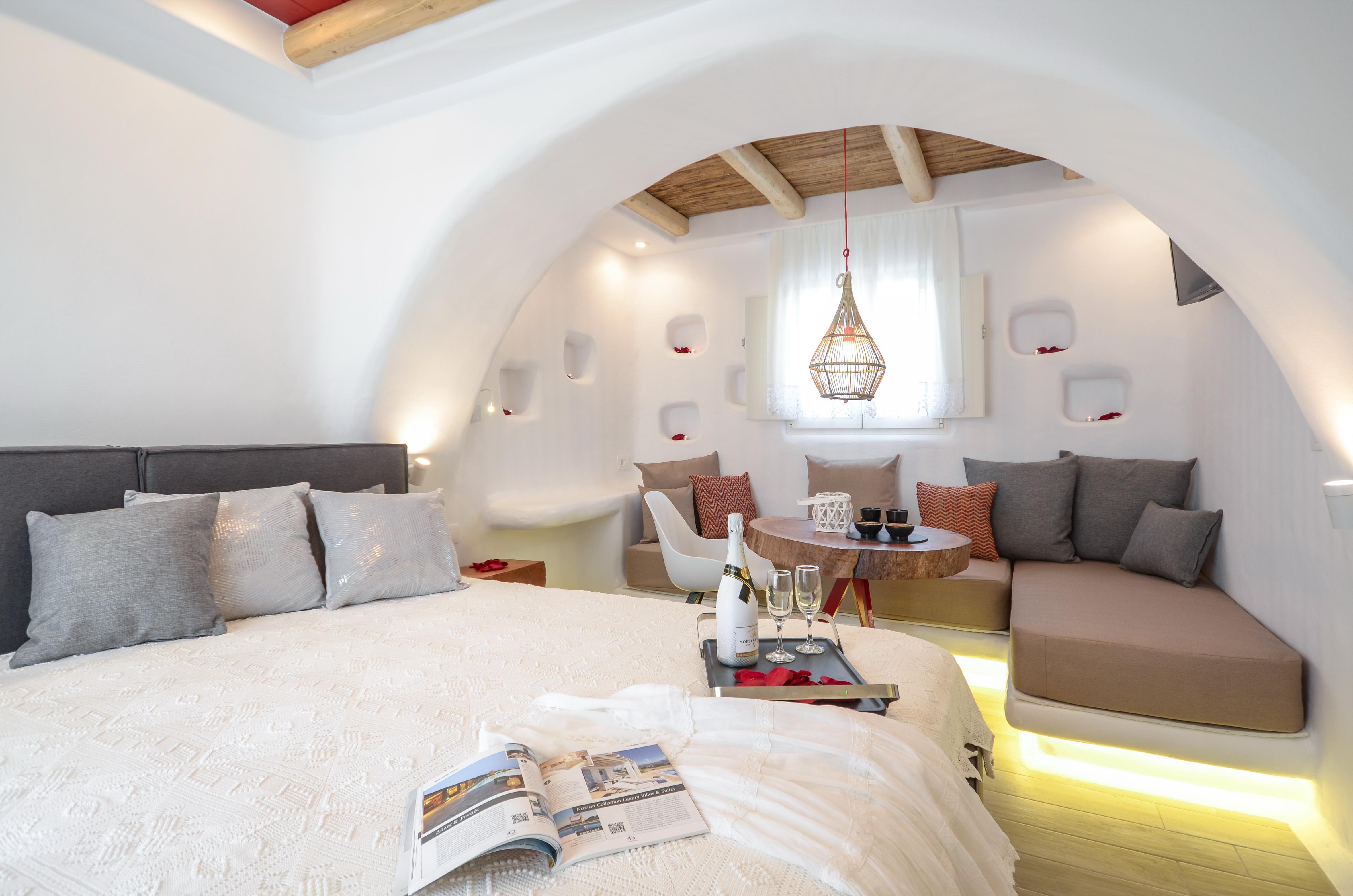 Naxos Island Escape Suites Plaka  Exterior photo